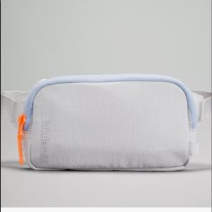 LULULEMON Everywhere Bag-Mini $48